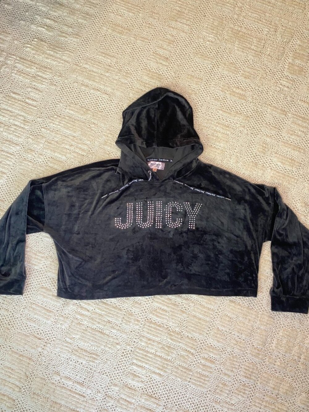 Juicy Couture Velour Rhinestone Cropped Hoodie – Black | Size XL